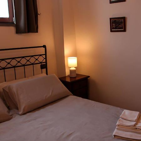 Casa Armanni - La Tua Casa Di Pietra Apartment Gubbio Luaran gambar