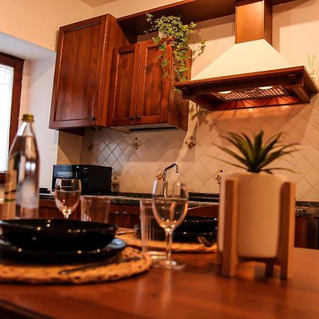 Casa Armanni - La Tua Casa Di Pietra Apartment Gubbio Luaran gambar
